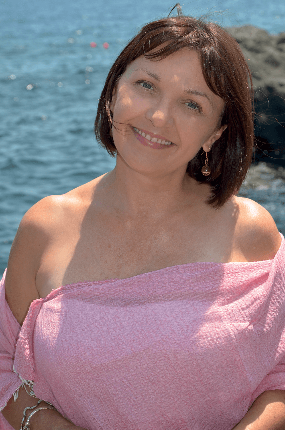 Deborah Boland Sorrisi in rosa